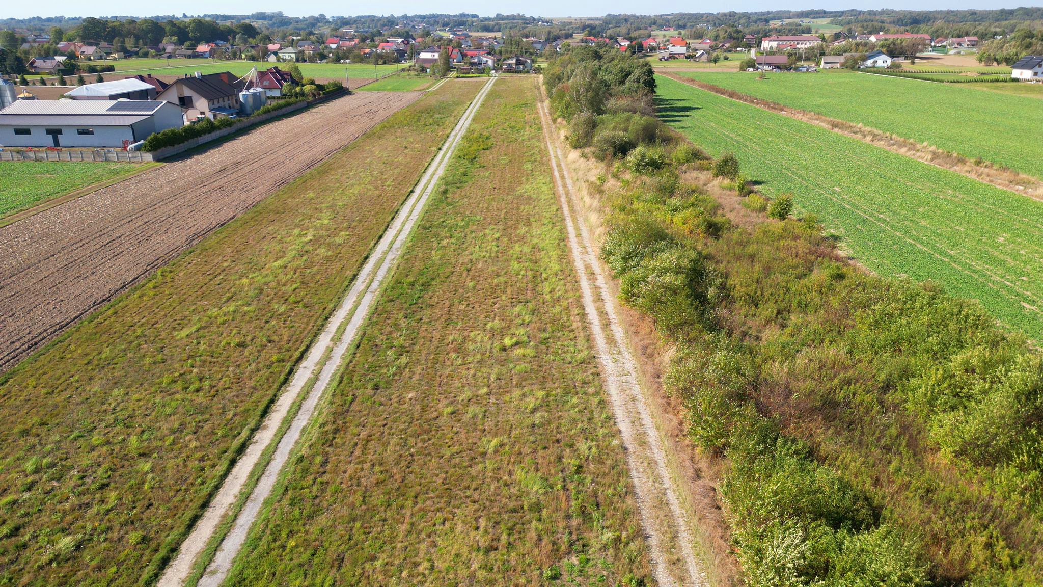 DZIAŁKI BUDOWLANE Z WYDANYMI WARUNKAMI ZABUDOWY, 10-11 AR, ŻYRAKÓW